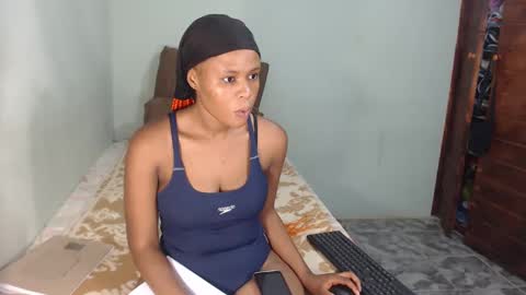 Snapshot of bestlia chatting on February 1, 2025, 6:29 pm bestlia online show from February 1, 2025, 6:29 pm