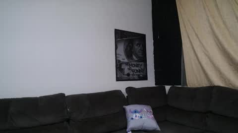 bestmuscle online show from March 6, 2026, 9:33 pm