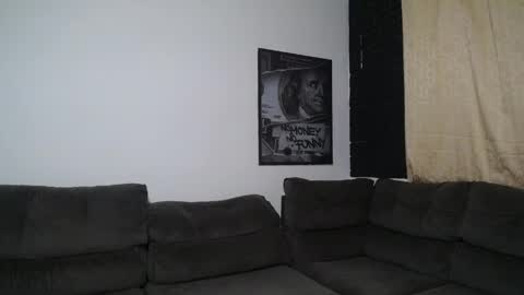 Snapshot of bestmuscle chatting on April 22, 2026, 10:44 pm bestmuscle online show from April 22, 2026, 10:44 pm