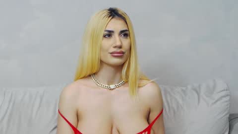 bethierusse online show from January 23, 2025, 2:12 am