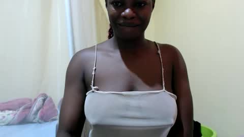 Snapshot of betina22 chatting on February 16, 2026, 5:25 am Betina online show from February 16, 2026, 5:25 am