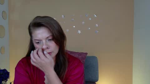 Snapshot of betsy_anub chatting on May 30, 2026, 5:43 pm LINDA online show from May 30, 2026, 5:43 pm