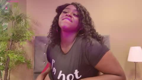 BETSY online show from October 28, 2025, 10:01 pm