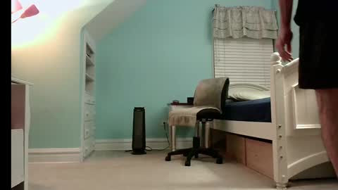 Snapshot of betterwithu2 chatting on January 1, 2025, 2:30 am betterwithu2 online show from January 1, 2025, 2:30 am