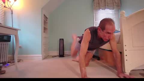 Snapshot of betterwithu2 chatting on November 25, 2025, 8:20 pm betterwithu2 online show from November 25, 2025, 8:20 pm