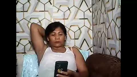 Snapshot of betty_83 chatting on March 7, 2026, 12:24 pm betty_83 online show from March 7, 2026, 12:24 pm