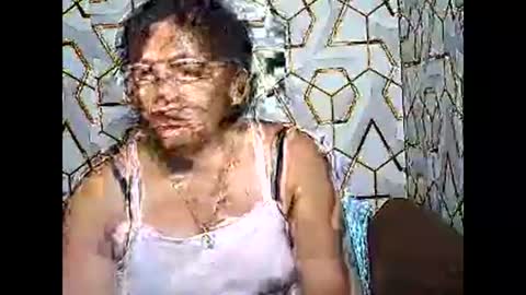 Snapshot of betty_83 chatting on April 12, 2026, 11:48 am betty_83 online show from April 12, 2026, 11:48 am