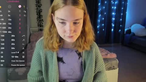 Snapshot of betty_witchy chatting on January 29, 2025, 1:05 am Dory make me happier online show from January 29, 2025, 1:05 am