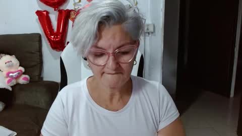 bibiana online show from February 17, 2026, 11:11 pm