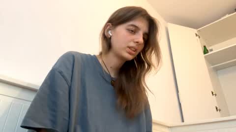 Snapshot of beulahweikert chatting on June 7, 2026, 5:27 pm Lina online show from June 7, 2026, 5:27 pm