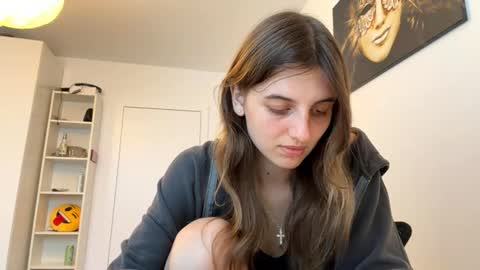 Snapshot of beulahweikert chatting on July 28, 2026, 5:12 pm Lina online show from July 28, 2026, 5:12 pm
