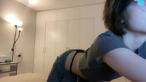 bezvanili online show from March 2, 2025, 10:16 pm