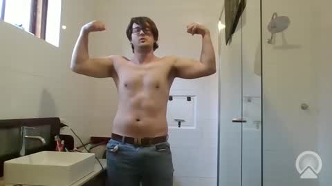 Snapshot of bi_showoffguy_02 chatting on June 8, 2026, 6:36 am bi_showoffguy_02 online show from June 8, 2026, 6:36 am