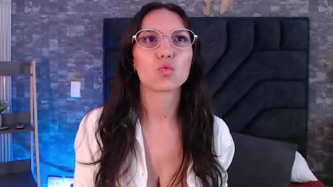 Snapshot of bianca_ks chatting on June 29, 2026, 1:11 pm Bianca online show from June 29, 2026, 1:11 pm