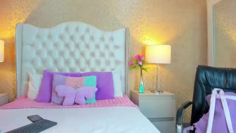 Snapshot of biancamonroe_ chatting on June 7, 2026, 2:32 pm Bianca online show from June 7, 2026, 2:32 pm