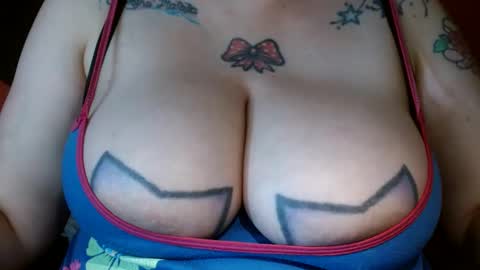Snapshot of bianka_star_ chatting on December 2, 2024, 3:14 pm bianca online show from December 2, 2024, 3:14 pm