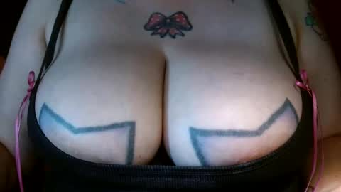 Snapshot of bianka_star_ chatting on December 12, 2024, 10:31 pm bianca online show from December 12, 2024, 10:31 pm