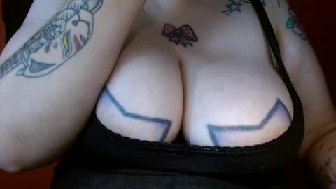 Snapshot of bianka_star_ chatting on February 6, 2025, 12:16 pm bianca online show from February 6, 2025, 12:16 pm