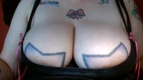 Snapshot of bianka_star_ chatting on February 7, 2025, 3:30 pm bianca online show from February 7, 2025, 3:30 pm