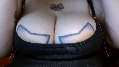 Snapshot of bianka_star_ chatting on February 20, 2025, 12:25 pm bianca online show from February 20, 2025, 12:25 pm
