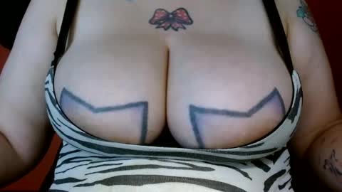 Snapshot of bianka_star_ chatting on October 21, 2025, 1:45 pm bianca online show from October 21, 2025, 1:45 pm