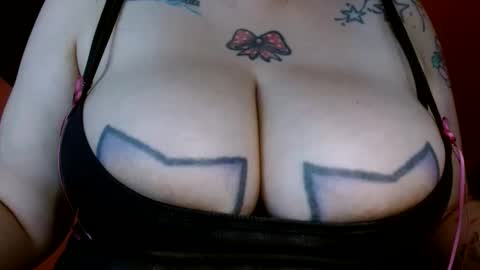 Snapshot of bianka_star_ chatting on October 22, 2025, 1:55 pm bianca online show from October 22, 2025, 1:55 pm