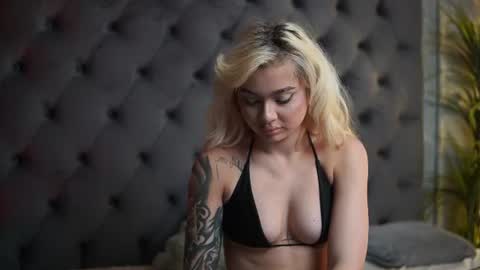 Snapshot of biankaviper chatting on June 23, 2026, 8:40 pm Bianka online show from June 23, 2026, 8:40 pm