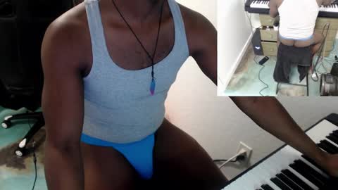 BicepsandFrot online show from February 28, 2025, 10:52 am