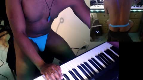 BicepsandFrot online show from March 6, 2025, 10:09 am