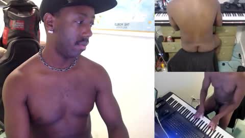 BicepsandFrot online show from March 10, 2025, 12:37 pm