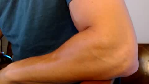 Snapshot of bifitboy chatting on September 15, 2025, 1:11 pm Ryan online show from September 15, 2025, 1:11 pm