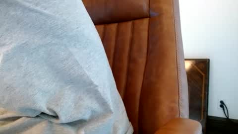 Snapshot of bifitboy chatting on September 22, 2025, 1:13 pm Ryan online show from September 22, 2025, 1:13 pm