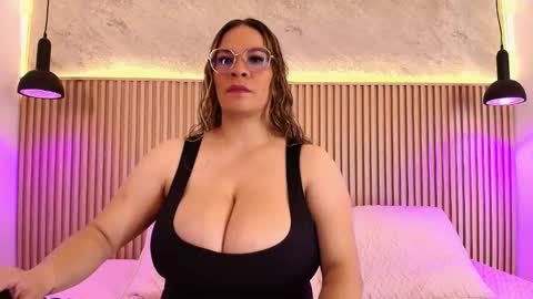 Snapshot of big_tits_in_your_face chatting on October 15, 2025, 4:51 pm Tell me Sophia  online show from October 15, 2025, 4:51 pm