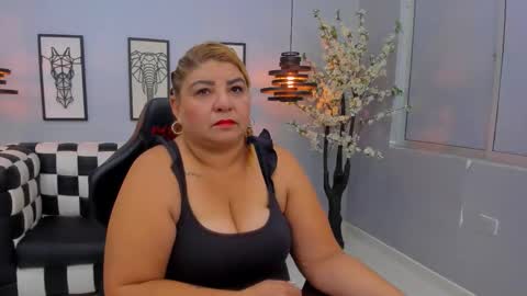 BigAssMaturee online show from November 28, 2025, 11:57 am