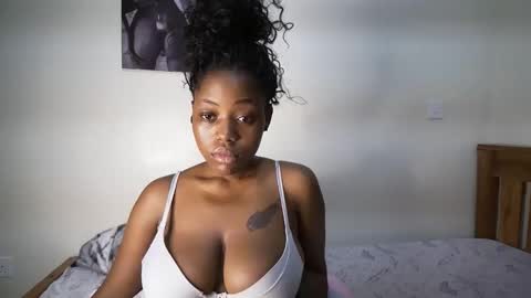 Snapshot of bigassmello_ chatting on May 9, 2026, 3:28 pm bigassmello_ online show from May 9, 2026, 3:28 pm