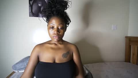 Snapshot of bigassmello_ chatting on May 11, 2026, 3:29 pm bigassmello_ online show from May 11, 2026, 3:29 pm