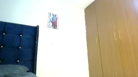 bigbaby004 online show from April 10, 2026, 8:24 pm