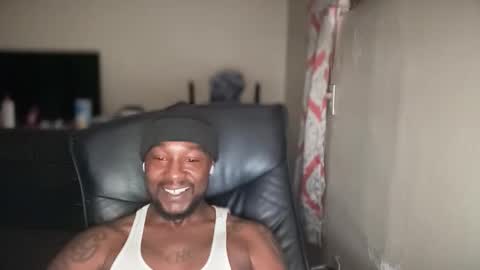 Snapshot of bigbackwoodcali chatting on October 26, 2025, 10:36 pm bigbackwoodcali online show from October 26, 2025, 10:36 pm