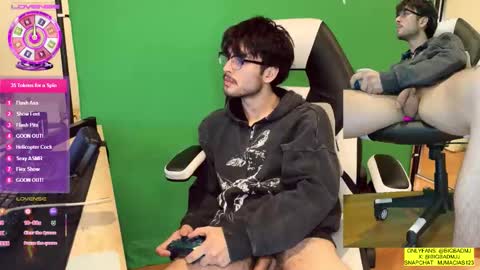 Asta online show from December 3, 2025, 4:42 am