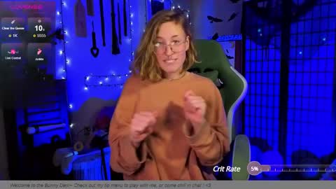 Snapshot of bigbearandbunny chatting on December 28, 2024, 1:29 am bigbearandbunny online show from December 28, 2024, 1:29 am