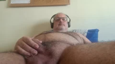 Snapshot of bigbearhector chatting on March 25, 2026, 4:46 pm BigBearXXX online show from March 25, 2026, 4:46 pm