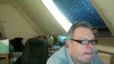 Snapshot of bigbilly966 chatting on May 4, 2026, 10:11 am bigbilly966 online show from May 4, 2026, 10:11 am