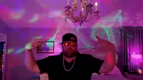 Bigboi1o11 online show from April 23, 2026, 8:02 am