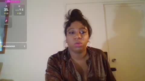 Snapshot of bigboobs_bouncin chatting on December 7, 2024, 8:38 pm Ashley online show from December 7, 2024, 8:38 pm