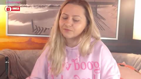 BigBoobsArri online show from January 8, 2025, 8:18 pm