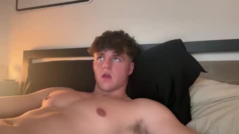 Snapshot of bigbootyburger1 chatting on February 19, 2026, 11:01 pm bigbootyburger1 online show from February 19, 2026, 11:01 pm