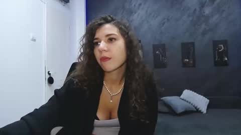 bigbuttjany online show from September 29, 2025, 9:19 pm