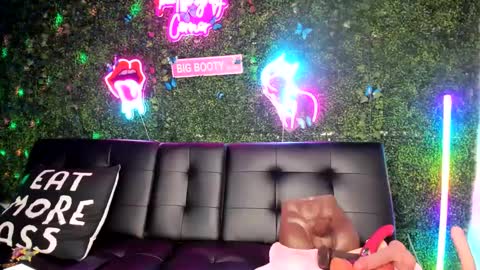 bigbuttsarena online show from December 14, 2024, 9:56 pm