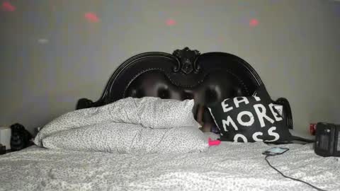 bigbuttsarena online show from September 9, 2025, 5:07 am