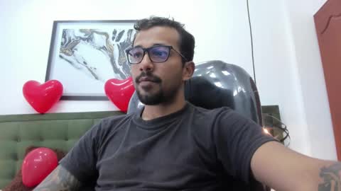 Snapshot of bigcock_hair chatting on February 14, 2026, 10:39 pm bigcock_hair online show from February 14, 2026, 10:39 pm